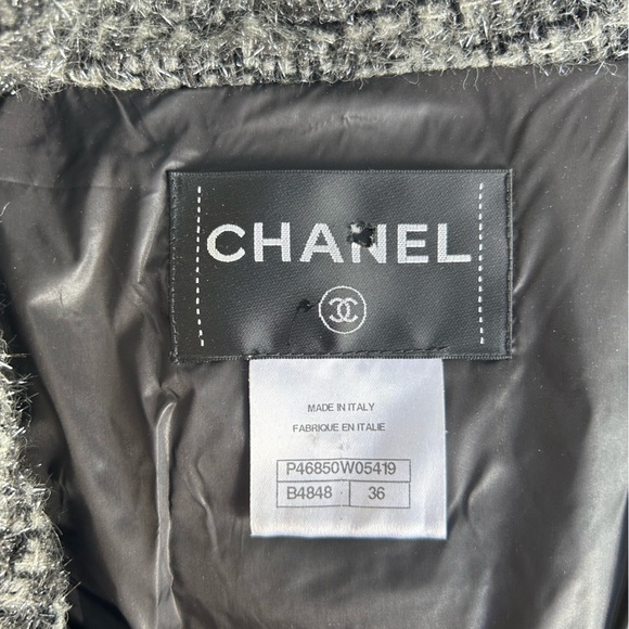 Rare khaki Chanel jacket - Picture 3 of 4